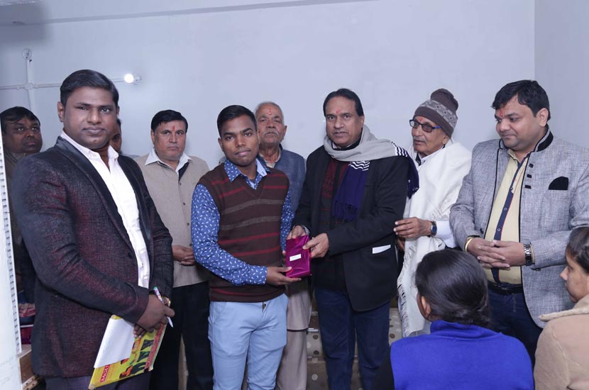 NIST Educational Trust Prize Distribution